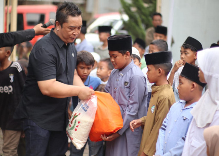 Peringati Maulid Nabi, Komunitas Sosial Bagong Mogok Cianjur Santuni Ratusan Anak Yatim dan Duafa