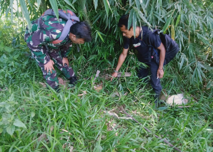 Benda Diduga Mortir Ditemukan Tergeletak di Semak-semak di Cibeber Cianjur