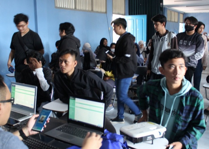 Disdukcapil Goes To Campus,  135 Mahasiswa UNPI Cianjur Miliki KTP Digital 