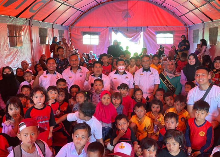 PHRI dan Musisi Hibur Anak-anak Korban Bencana Gempa di Cianjur