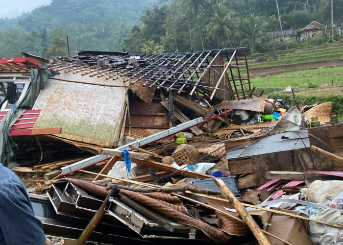 Cianjur Tetapkan Status Siaga Banjir dan Longsor, 1.000 Retana Diterjunkan