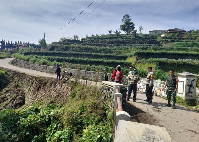 Pemdes Sukatani Pacet Bentuk Tim Pengelola Sampah