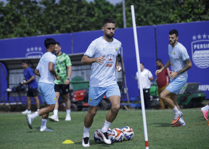 Lucho Antusias Jalani Latihan Perdana, Genjot Kebugaran Sambut Musim Padat Persib