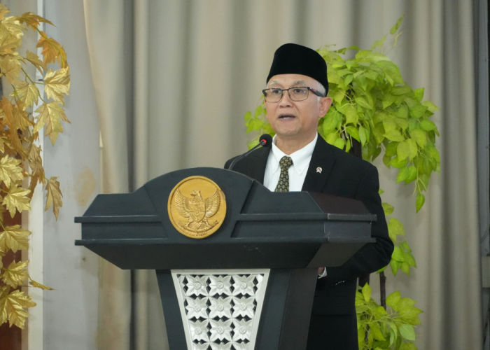 Wamen Atip: Pengembangan AI Harus Berpijak pada Nilai Keagamaan dan Kemanusiaan