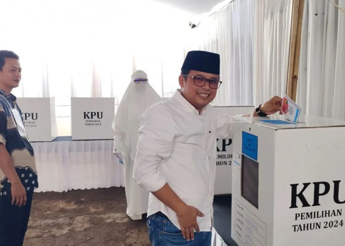 Pilkada Cianjur 2024, Muhammad Solih Ibang Nyoblos di TPS 11 Desa Kademangan Mande