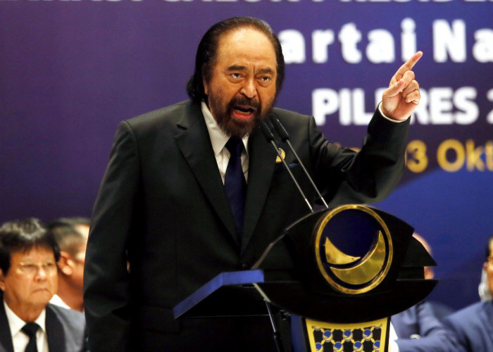 Dinilai Menyimpang, Surya Paloh Nonaktifkan Ahmad Sahroni dan Nafa Urbach dari DPR RI