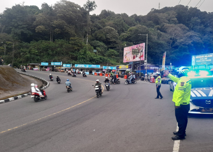 H+Lebaran, Volume Kendaraan di Jalur Puncak-Cianjur Cenderung Meningkat 