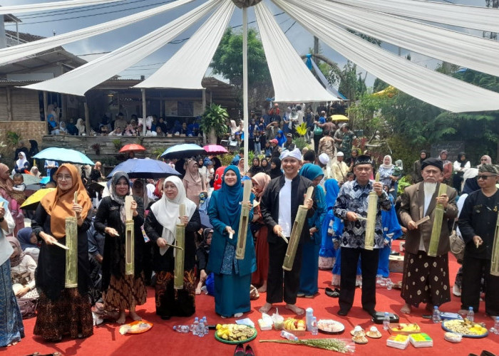 Ditandai Pukul Kentongan, Gerakan Quick Win Kemenduk Bangga Resmi Diluncurkan di Cianjur