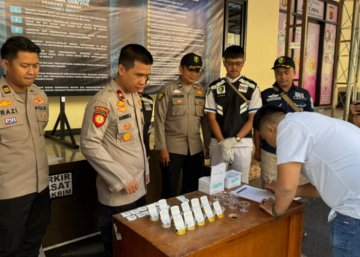 Tingkatkan Disiplin dan Integritas, Personel Satreskrim Polres Cianjur Dites Urin