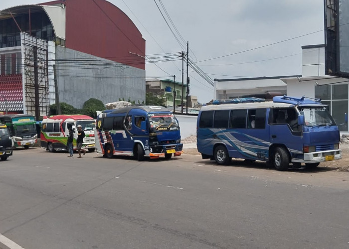 Tertibkan Travel Ilegal, Dishub Cianjur: Tuntutan Para Sopir Elf