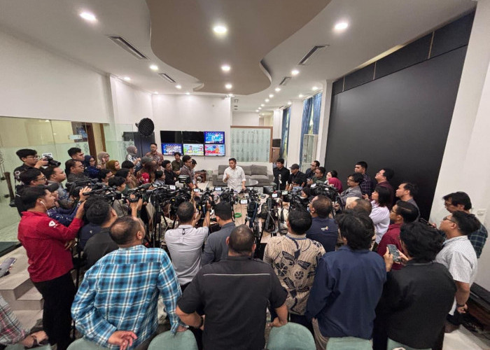 Pemerintah Perkuat Kesejahteraan Guru, Seskab: Insentif Naik, Tunjangan Diperbesar