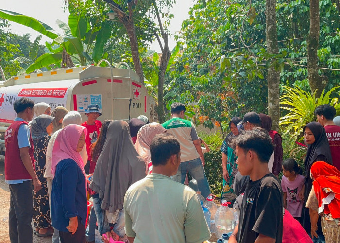 Sepekan, PMI Cianjur Distribusikan 100 Ribu Liter Air Bersih ke 14 Kecamatan