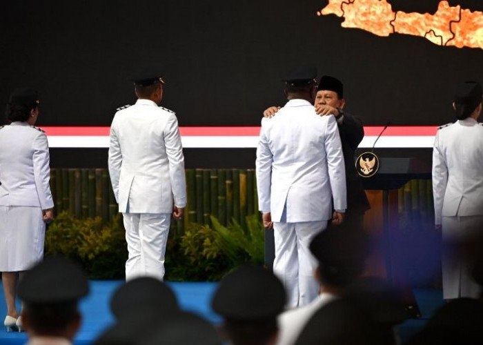 Prabowo Lantik Serentak 961 Kepala Daerah di Istana Kepresidenan