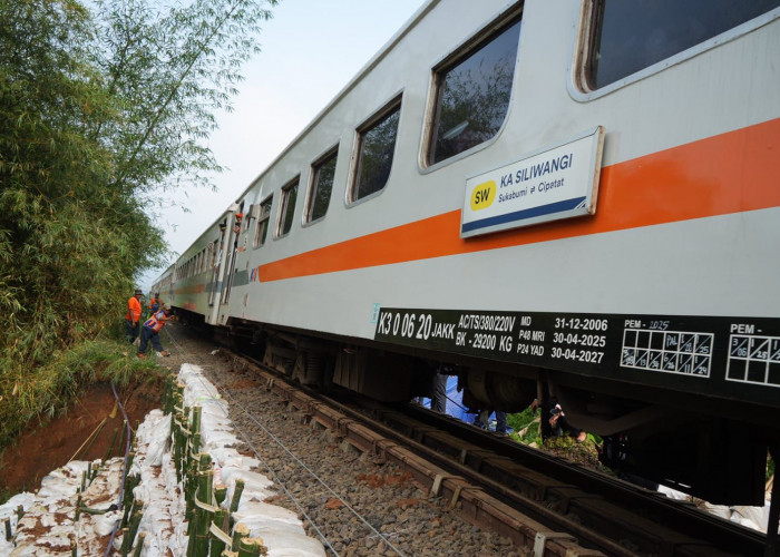 KA Siliwangi Dipastikan Kembali Melintasi Jalur Cibeber - Lampegan 