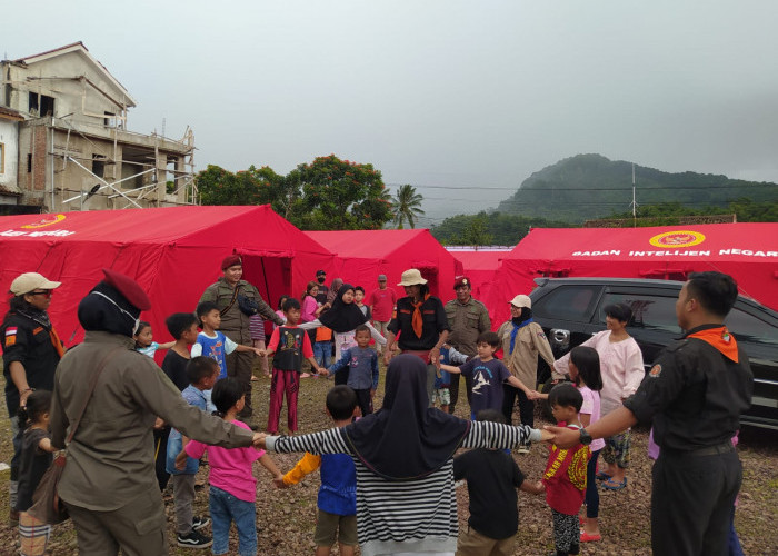 Trauma Healing, Anak-anak Korban Gempa Cianjur di Posko Pengungsi BIN RI Senang Diajak Bermain