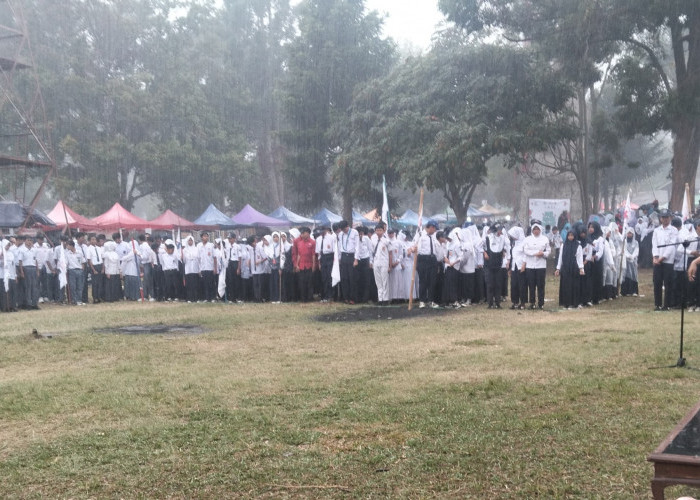Ribuan Anggota PMR Cianjur Ikuti Pelatihan dan Pelantikan di Mandala Kitri