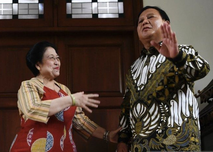 Mensesneg Sebut Prabowo Kirim Karangan Bunga untuk Ultah Megawati