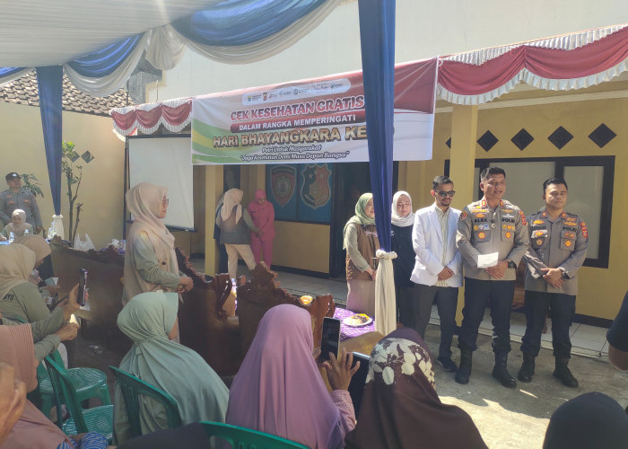Ratusan Warga Sukaluyu Cianjur Antusias Ikuti Cek Kesehatan Gratis HUT Bhayangkara ke-80