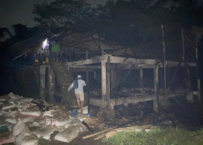 Kandang Ayam di Sukaluyu Terbakar, Pemilik Rugi Rp200 Juta 