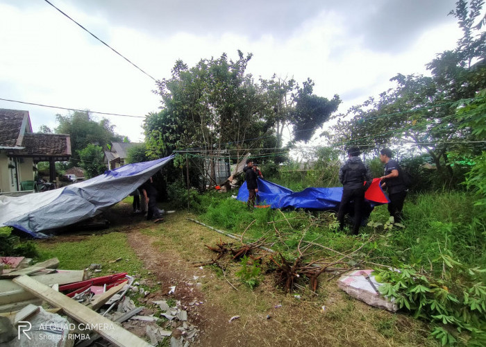 Tim RIMBA Terus Masuk ke Kampung-kampung Terdampak Gempa yang Jauh dari Pusat Kota Cianjur