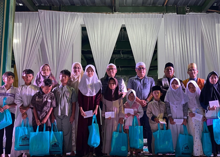 Sambut 1 Muharam, DKMB Miftahussaadah Cibeber Cianjur Meriahkan dengan Lomba dan Pawai Obor
