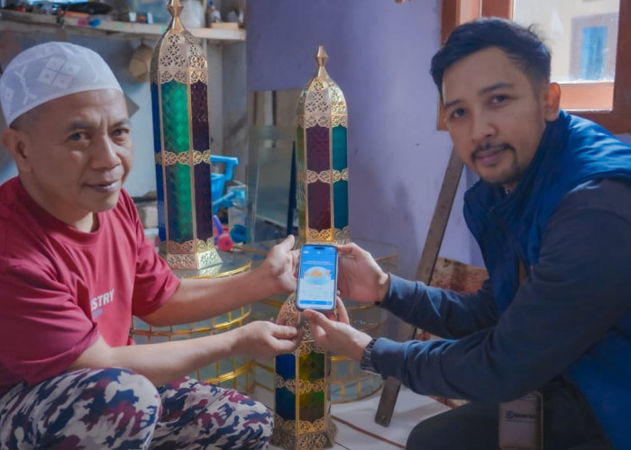 Menjaga Nyala Warisan Lampu Gentur: Transformasi Kerajinan Abad ke-19 Menjadi Pilar Ekonomi Kreatif Cianjur