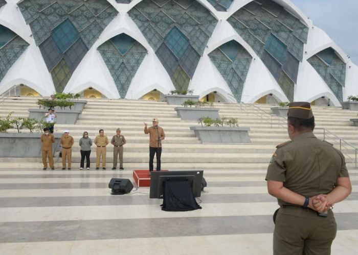 Pemprov Jabar Tambah Personel Kebersihan dan Keamanan di Masjid Raya Al Jabbar 