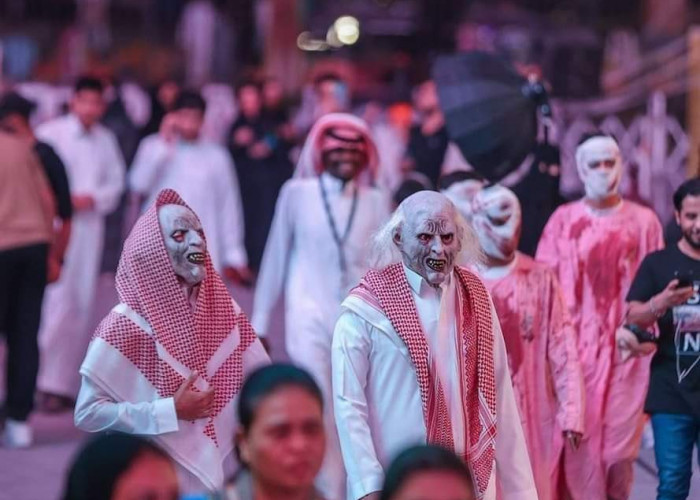 Heboh! Warga Arab Turut Rayakan Pesta Halloween, Kiamat Sudah Dekat? 
