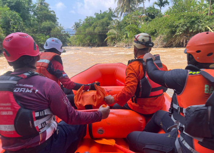 Hari Ketiga, Tim SAR Intensif Cari Anak Tenggelam di Sungai Cikondang Cianjur