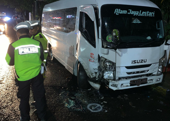 Lima Kendaraan Terlibat Kecelakaan di Cianjur, Empat Orang Alami Luka Ringan