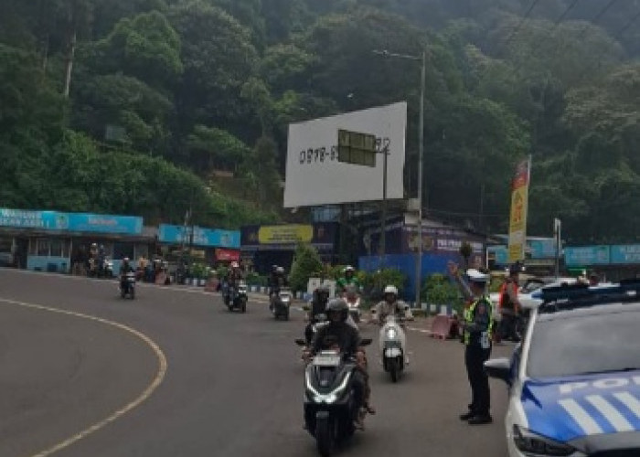 Libur Panjang Kenaikan Isa Almasih, Arus Lalu Lintas di Puncak Cianjur Masih Lancar