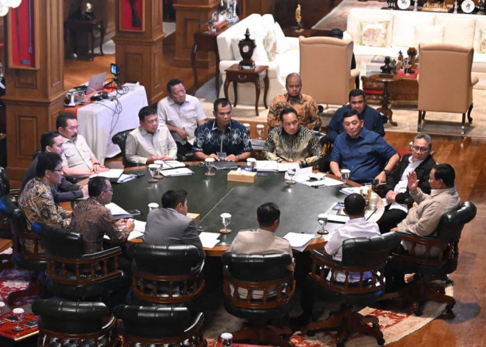 Presiden Prabowo Kumpulkan Menteri di Hambalang, Pastikan Program Strategis Nasional Berjalan Tepat Sasaran