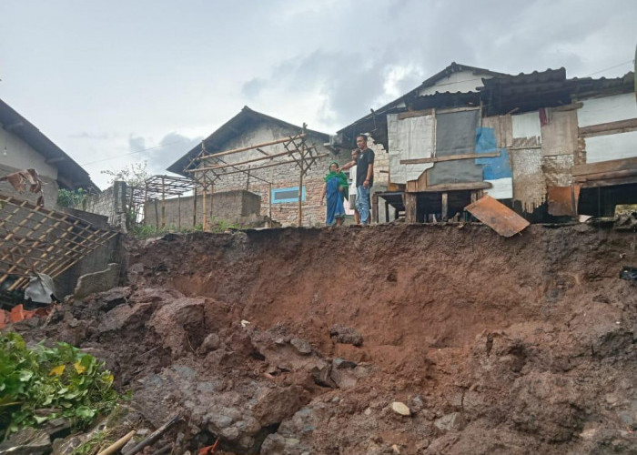 Satu Rumah Rusak Terdampak Longsor di Gekbrong Cianjur