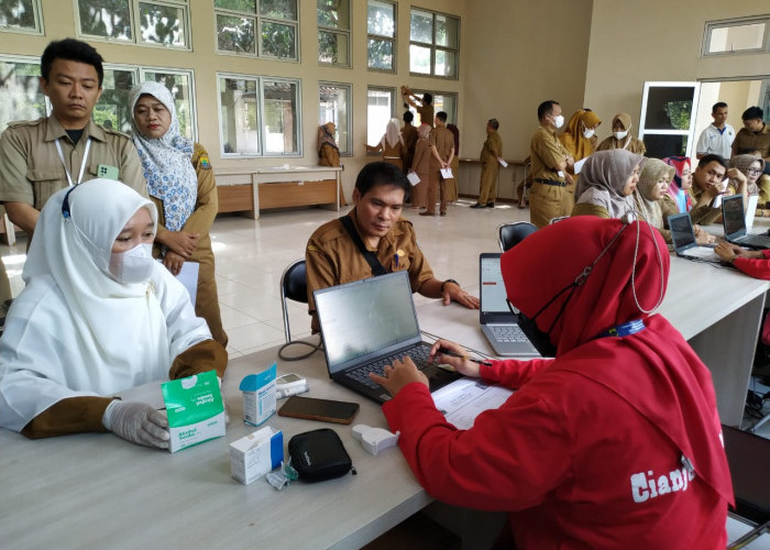 Cekas Manjur di Disdikpora Cianjur, Pimpinan dan Staf Cek Kesehatan