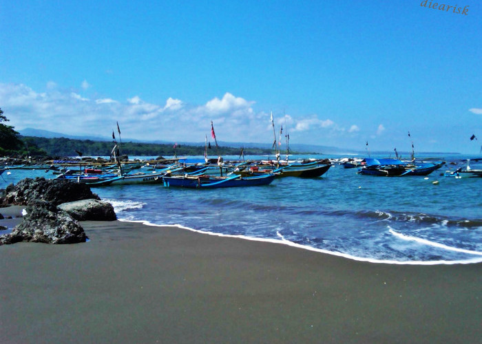 5 Destinasi Wisata Pantai Cianjur Selatan  yang Cocok Untuk Liburan