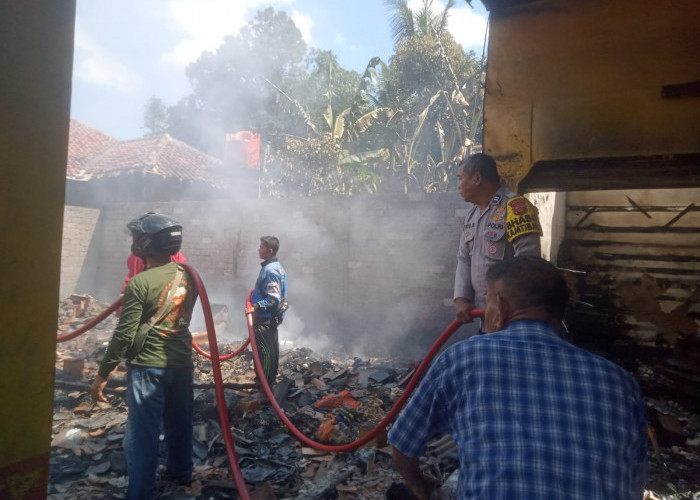 2 Rumah Warga di Cianjur Hangus Terbakar, Kerugian Capai Rp150 Juta