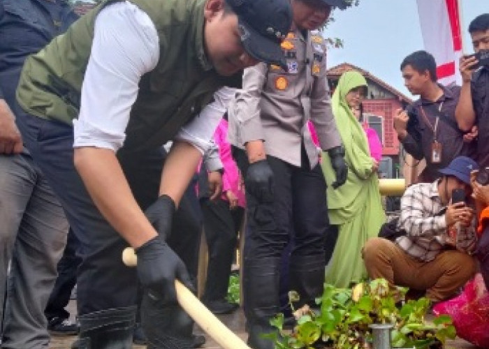Pemkab Cianjur Imbau Pemilik Rakit Sediakan Tempat Sampah bagi Pemancing di Jangari