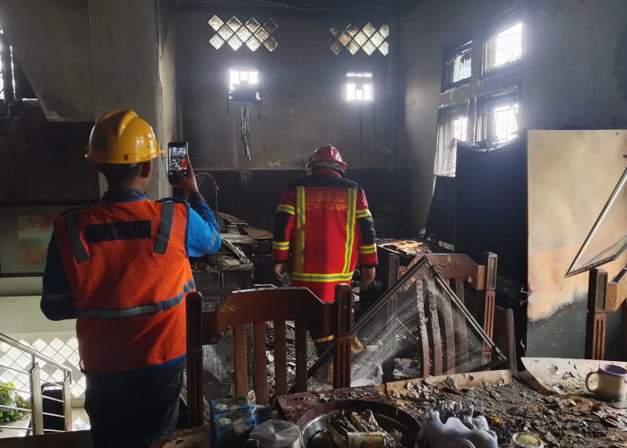 Rumah dan Gudang di Cianjur Terbakar, Kerugian Ditaksir Capai Rp100 Juta