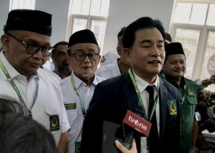 Yusril Mundur dari Jabatan Ketum Partai Bulan Bintang, Digantikan Fahri Bachmid