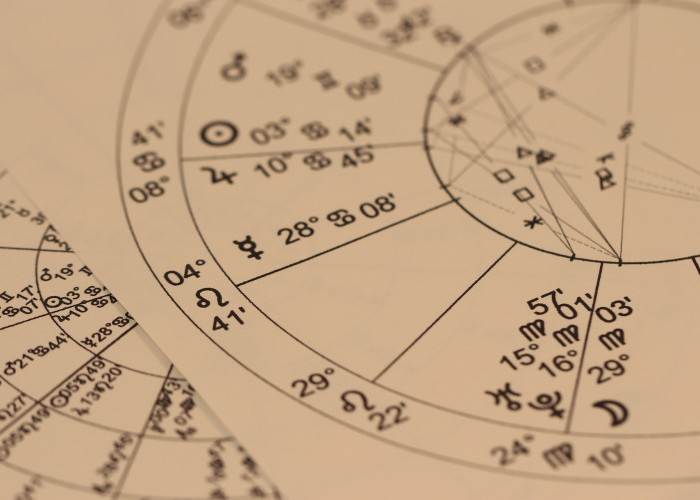 Ramalan Zodiak Gemini Hari Ini 26 Oktober 2022: Bersiap Melewati Hari Buruk