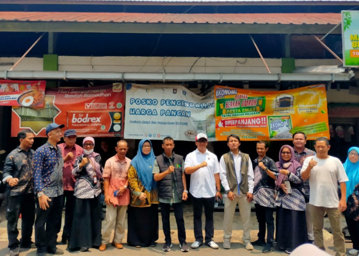 UPTD Pasar Induk Cianjur Pantau Harga Bahan Pokok Jelang Nataru