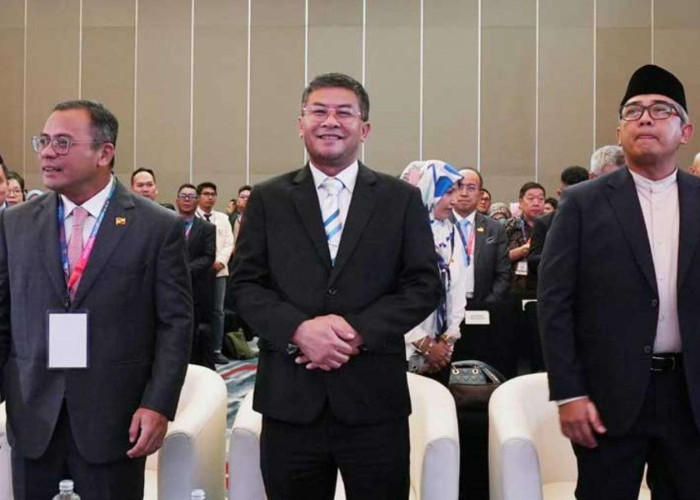 Wagub Erwan Dorong Daerah Kembangkan Wisata Ramah Muslim