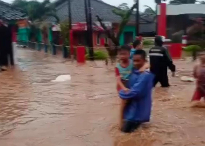 Sukanagara Dilanda Banjir Akibat Hujan Deras Sejak Sore