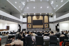 Ratusan Kepala SPPG Kumpul di Gedung DPRD Cianjur