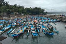  Cuaca Buruk, Ratusan Perahu Nelayan Jayanti Cianjur Terbengkalai
