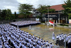 Kegiatan Pagi Ceria Warnai Hari Pertama Masuk Sekolah di Cianjur