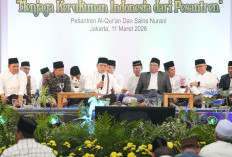 Wamenag Romo Syafii Ajak Santri Jaga Kerukunan dan Merawat Masa Depan Indonesia