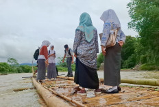 Pemkab Cianjur Pastikan Tangani Jembatan Putus Sungai Cibuni