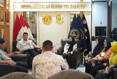 Imigrasi Cianjur Gelar Baksos Kesehatan dan Distribusikan Sembako untuk Warga