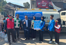 Mahasiswa KKN UNPI Cianjur Salurkan Bantuan Air Bersih untuk Warga Cibaregbeg 